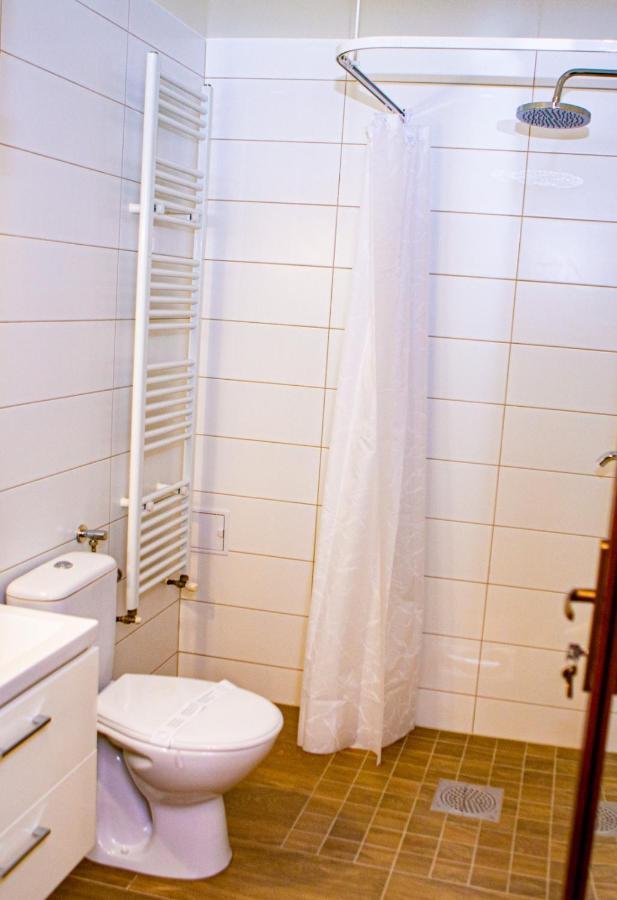 Hotel Vila Swe Sar Curtea de Argeş Esterno foto
