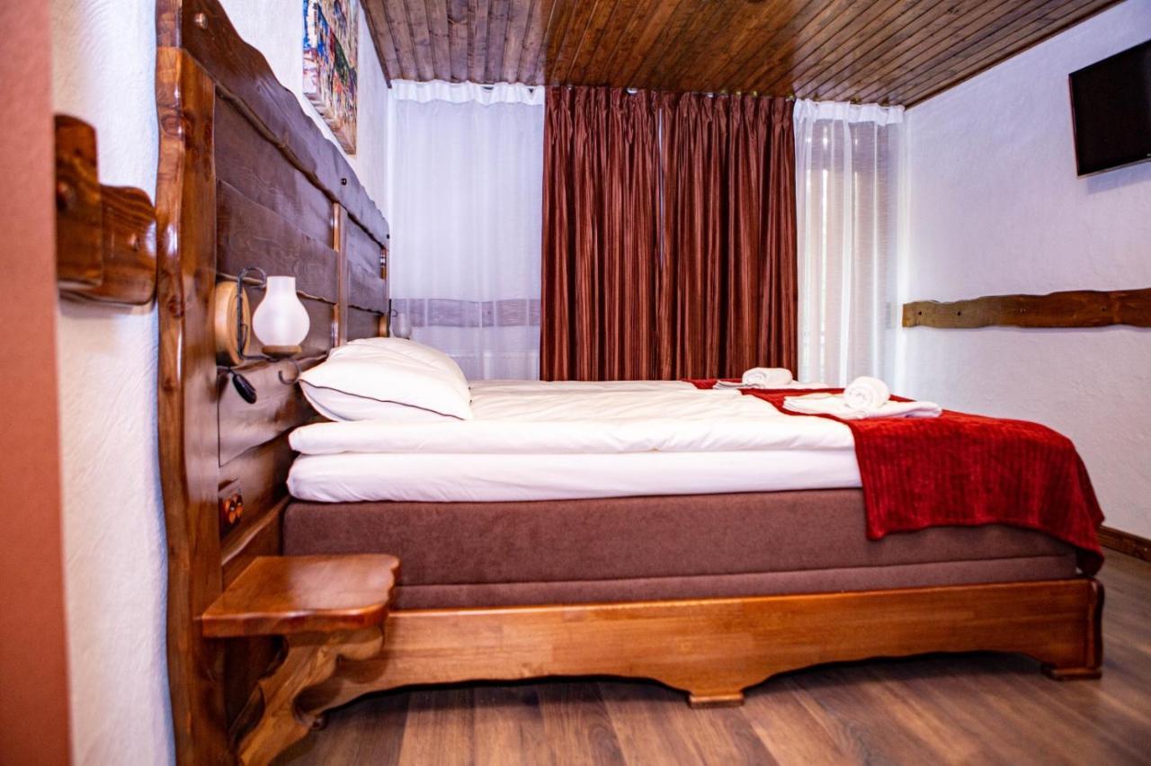 Hotel Vila Swe Sar Curtea de Argeş Esterno foto